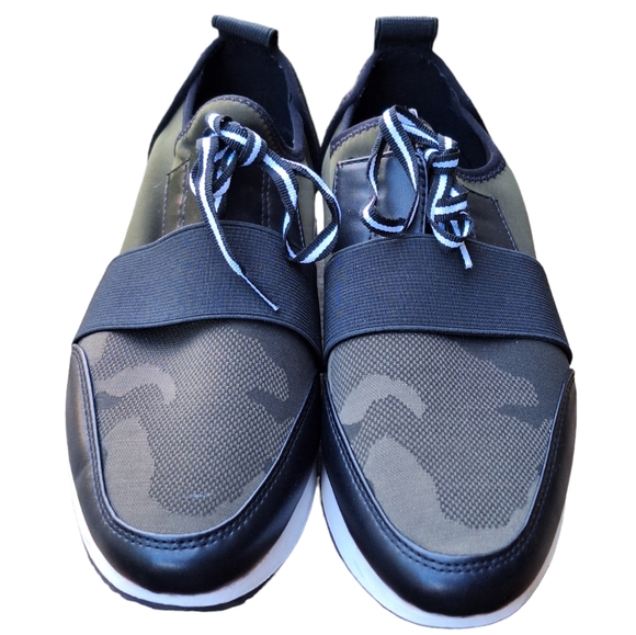 Steve Madden "Arctic" army green sneakers size 8US - Picture 4 of 10